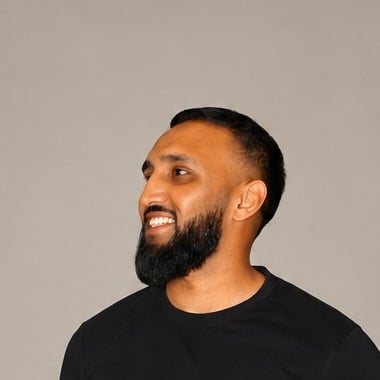 Portret van Thoma Sivananthan